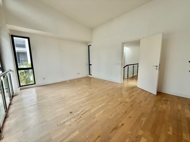 3-storey Terraced House for Sale in Cyberjaya (Selangor) - Noraini Dahan - Living Room - PropertyGuru.com.my