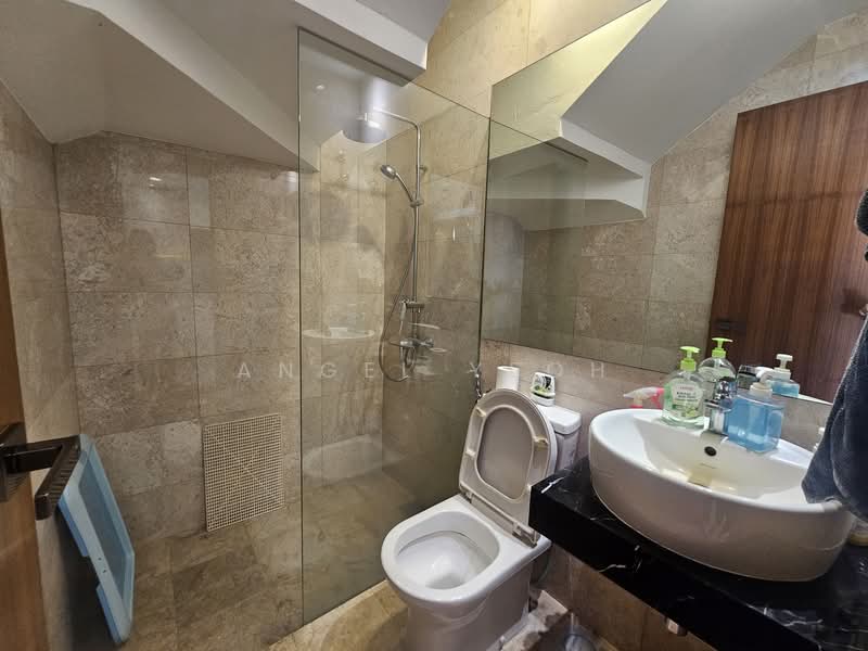 Rumah Teres 2.5 Tingkat untuk Dijual di Taman Desa (Kuala Lumpur) - Angel Yeoh - Bathroom - PropertyGuru.com.my