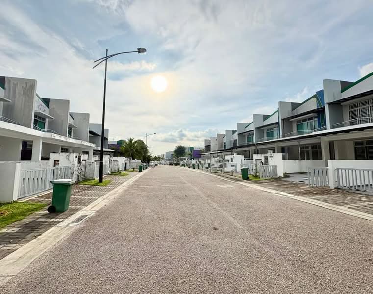 Rumah Teres 2 Tingkat untuk Dijual di Taman Mount Austin (Tebrau) - Ang Boon Chai - Exterior - PropertyGuru.com.my
