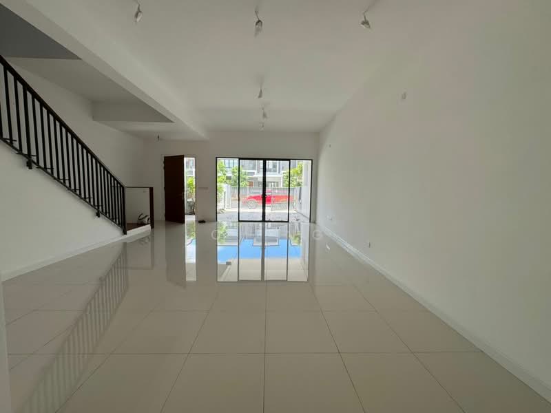 Rumah Teres 2 Tingkat untuk Dijual di Sungai Buloh (Selangor) - CH Ng - Living Room - PropertyGuru.com.my