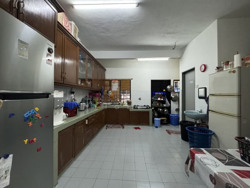 Rumah Teres 2 Tingkat untuk Dijual di Taman Sri Rampai (Wangsa Maju) - PeiGee . - Kitchen - PropertyGuru.com.my