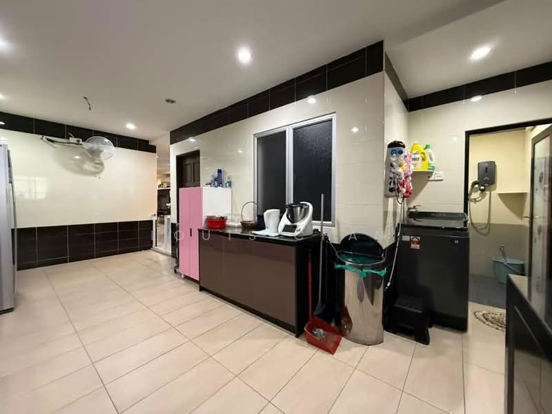 2-storey Terraced House for Sale in Bandar Bukit Tinggi 2 (Klang) - Louis Chan - Kitchen - PropertyGuru.com.my