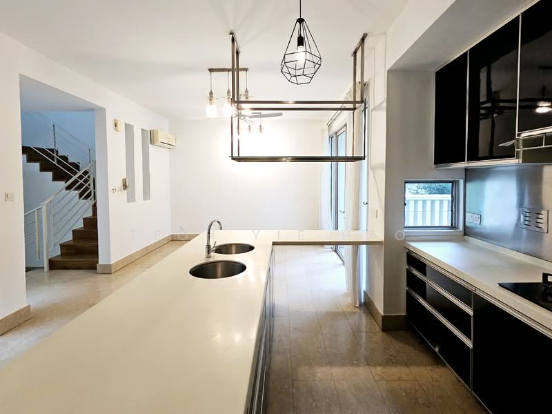 3-storey Terraced House for Rent in Mont Kiara (Kuala Lumpur) - Teoh Yie Hao - Kitchen - PropertyGuru.com.my