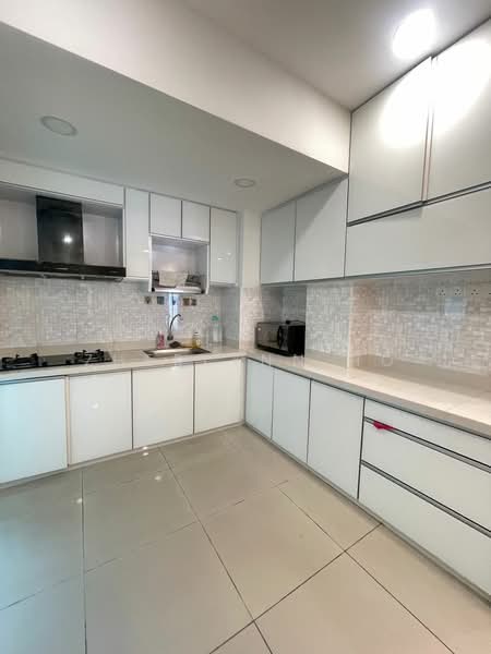 Kondominium untuk Disewa di Surin Condominium - Zherlynn Ho - Kitchen - PropertyGuru.com.my