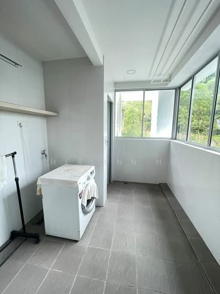 Kondominium untuk Disewa di Surin Condominium - Zherlynn Ho - Balcony - PropertyGuru.com.my