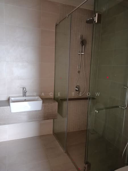 Servis Apartment untuk Disewa di Edelweiss @ Tropicana Gardens - Grace Teow - Bathroom - PropertyGuru.com.my