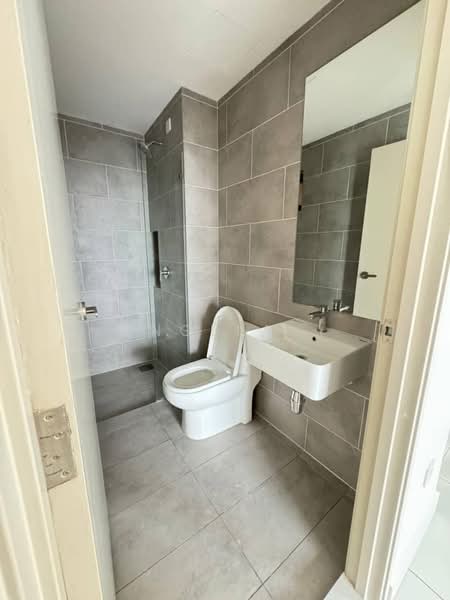 Servis Apartment untuk Disewa di The Tropika - Angela . - Bathroom - PropertyGuru.com.my