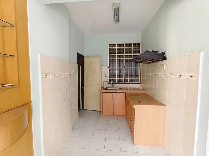 Apartment for Sale at Desa Bayan Apartment - Wendy Toh - Kitchen - PropertyGuru.com.my