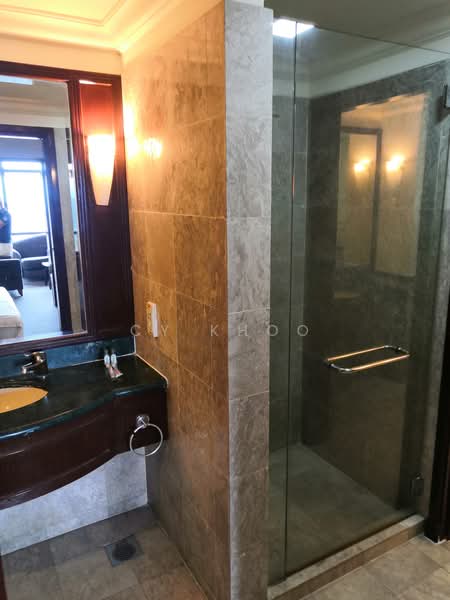 Servis Apartment untuk Dijual di Berjaya Times Square - CY Khoo - Bathroom - PropertyGuru.com.my