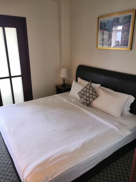 Servis Apartment untuk Dijual di Berjaya Times Square - CY Khoo - Bedroom - PropertyGuru.com.my