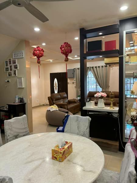 2-storey Terraced House for Sale in Bandar Bukit Tinggi 2 (Klang) - Louis Chan - Living Room - PropertyGuru.com.my