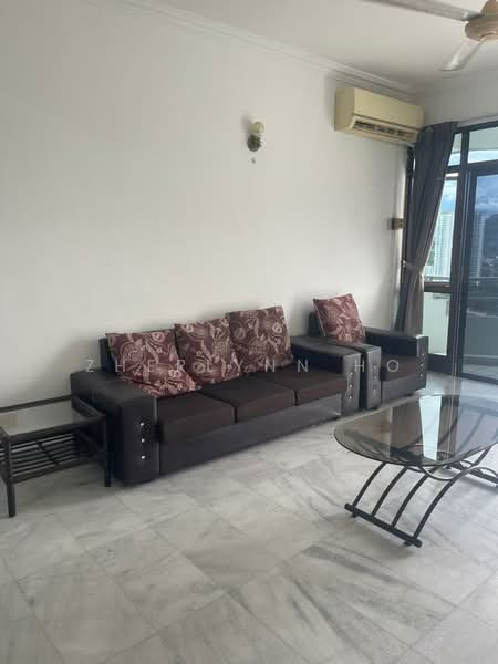 Kondominium untuk Disewa di Marina Tower (Ratu Mutiara) - Zherlynn Ho - Living Room - PropertyGuru.com.my
