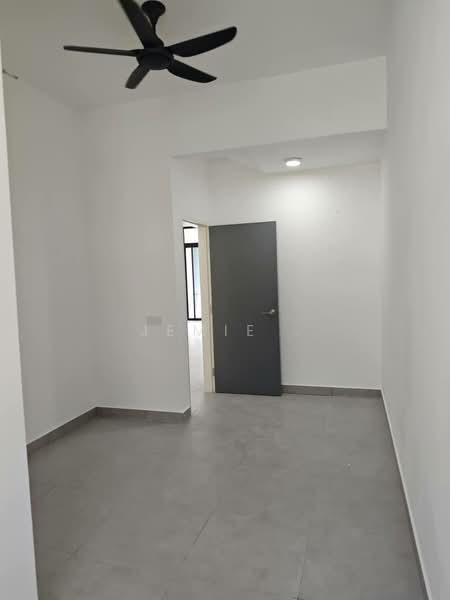 2-storey Terraced House for Rent in Taman Mount Austin (Tebrau) - Jemie . - Interior - PropertyGuru.com.my