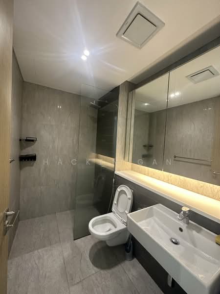 Servis Apartment untuk Dijual di Cantara Residences - Hacken Gan - Bathroom - PropertyGuru.com.my
