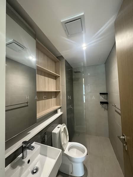 Servis Apartment untuk Dijual di Cantara Residences - Hacken Gan - Bathroom - PropertyGuru.com.my