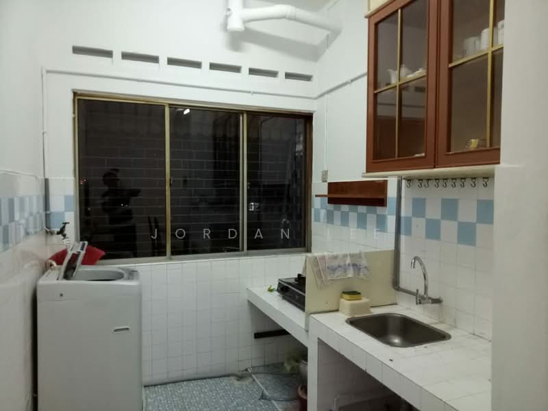 Rumah Flat untuk Dijual di Melati - Jordan Lee - Kitchen - PropertyGuru.com.my