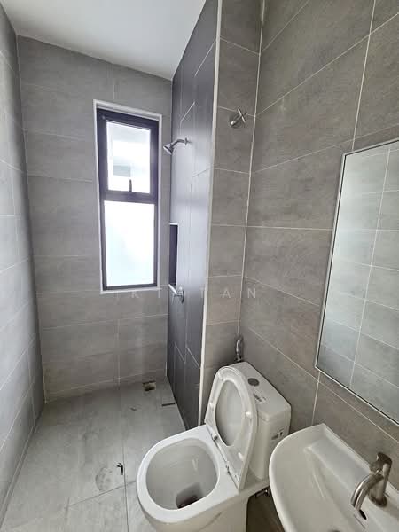 Rumah Kluster untuk Dijual di Taman Mount Austin (Tebrau) - KT Tan - Bathroom - PropertyGuru.com.my