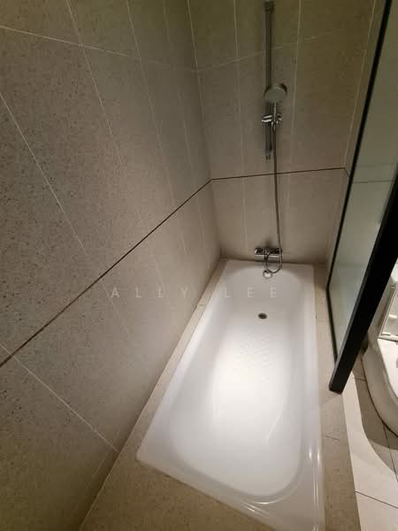 Service Residence for Rent at Millerz Square Serviced Residence - Ally Lee - Bathroom - PropertyGuru.com.my