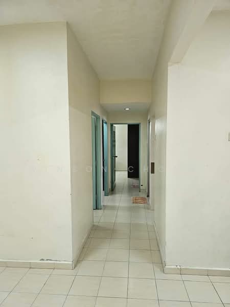 Pangsapuri untuk Dijual di Jelutong Palace - Winson Chong - Corridor - PropertyGuru.com.my