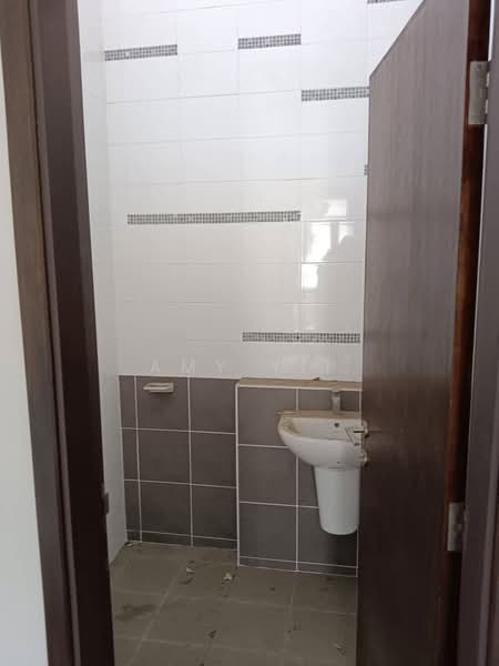 2-storey Terraced House for Sale in Denai Alam (Shah Alam) - Amy Yip - Bathroom - PropertyGuru.com.my