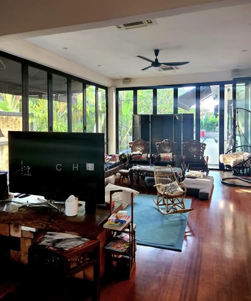 Rumah Banglo untuk Dijual di Bukit Gita Bayu (Seri Kembangan) - Chen Hoaw - Living Room - PropertyGuru.com.my