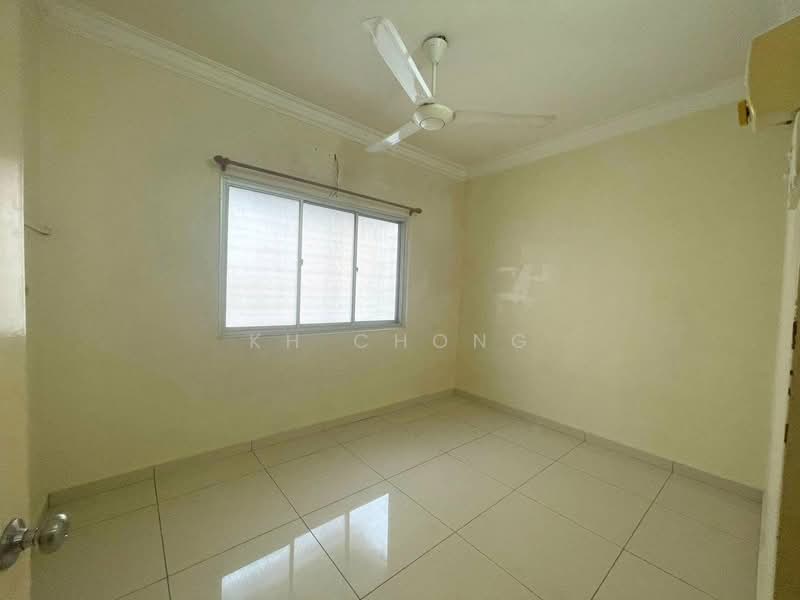 Flat for Sale at Bandar Bukit Tinggi 2 - KH Chong - Interior - PropertyGuru.com.my