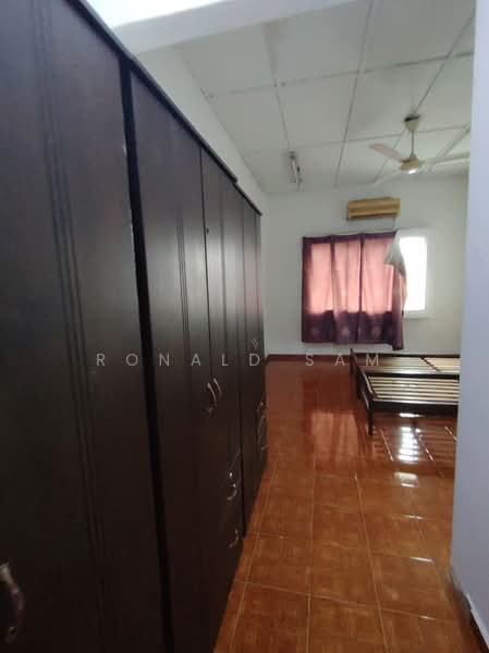 2-storey Terraced House for Rent in BANDAR PUCHONG JAYA (Puchong) - Ronald Sam - Bedroom - PropertyGuru.com.my