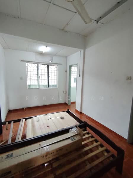 2-storey Terraced House for Rent in BANDAR PUCHONG JAYA (Puchong) - Ronald Sam - Bedroom - PropertyGuru.com.my
