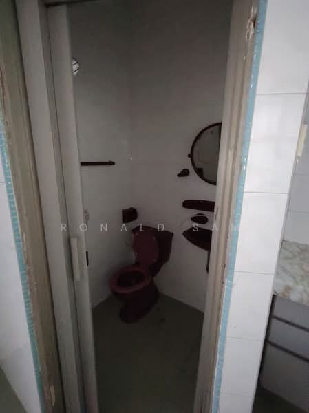 2-storey Terraced House for Rent in BANDAR PUCHONG JAYA (Puchong) - Ronald Sam - Bathroom - PropertyGuru.com.my