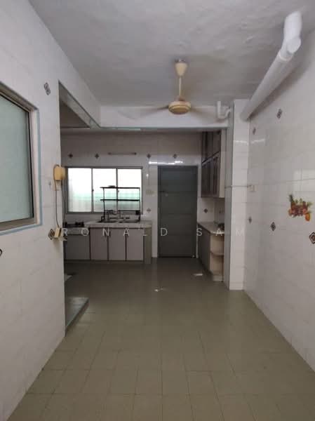 2-storey Terraced House for Rent in BANDAR PUCHONG JAYA (Puchong) - Ronald Sam - Kitchen - PropertyGuru.com.my