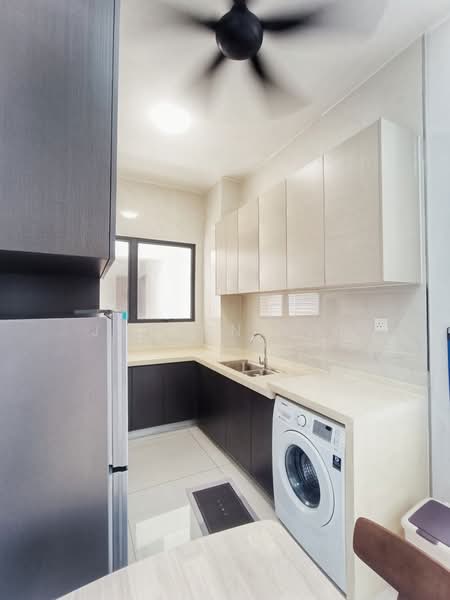 Condominium for Rent at Bay Laurel @ Country Garden Danga Bay - Jayson Teo - Kitchen - PropertyGuru.com.my