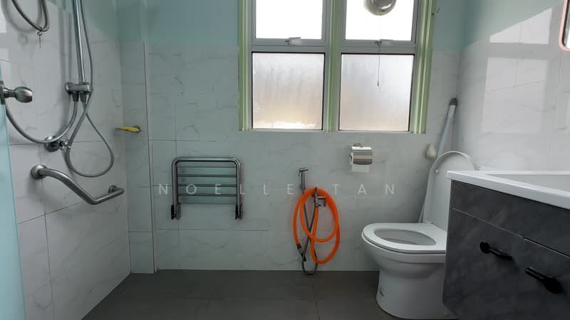Apartment for Sale at Sri Endah Apartment - Noelle Tan - Bathroom - PropertyGuru.com.my