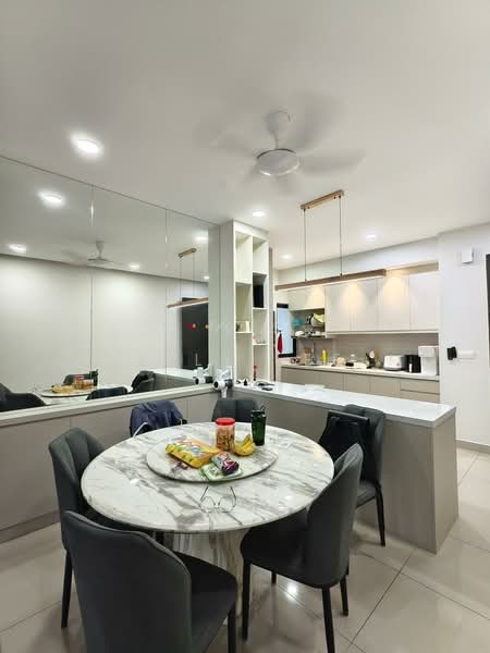 Service Residence for Rent at M Oscar - Ally Lee - Dining Room - PropertyGuru.com.my