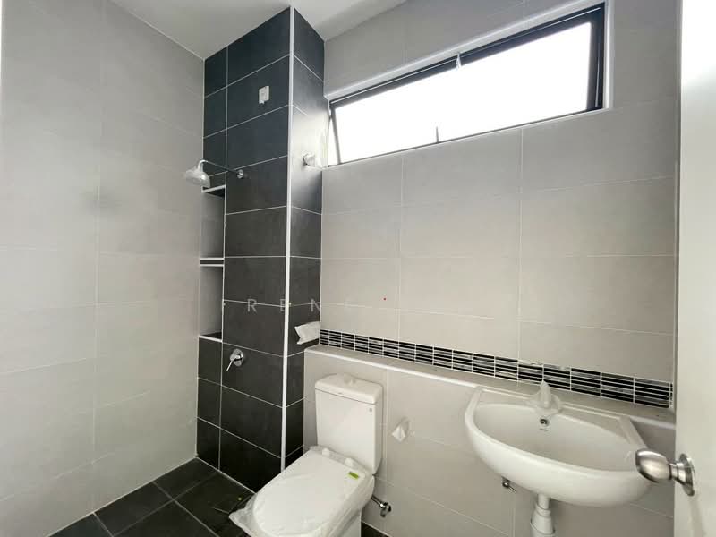 Terraced House for Sale in Taman Desa Tebrau (Tebrau) - Irene Lim - Bathroom - PropertyGuru.com.my