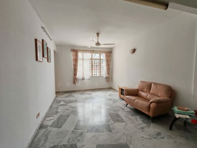 Pangsapuri untuk Dijual di Subang Perdana Goodyear Court 7 - James Loh - Living Room - PropertyGuru.com.my