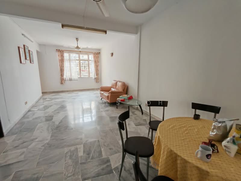 Pangsapuri untuk Dijual di Subang Perdana Goodyear Court 7 - James Loh - Living Room - PropertyGuru.com.my