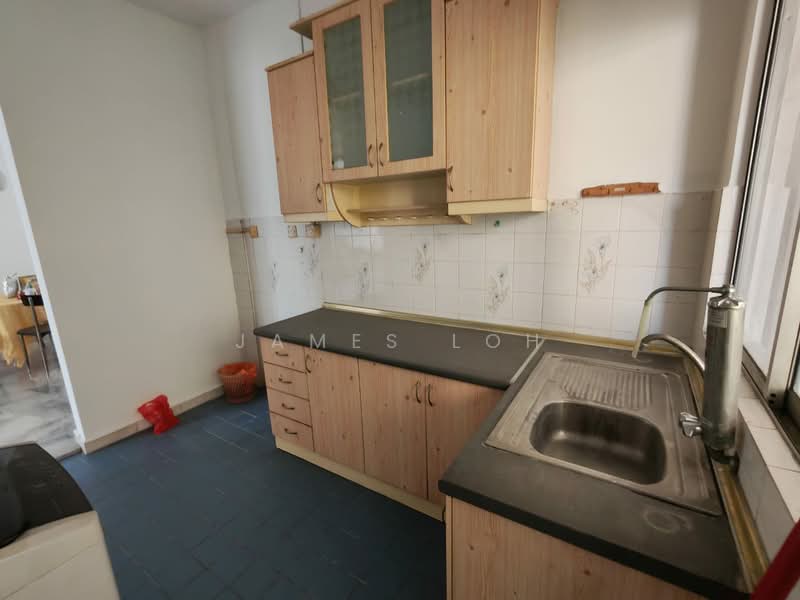 Pangsapuri untuk Dijual di Subang Perdana Goodyear Court 7 - James Loh - Kitchen - PropertyGuru.com.my
