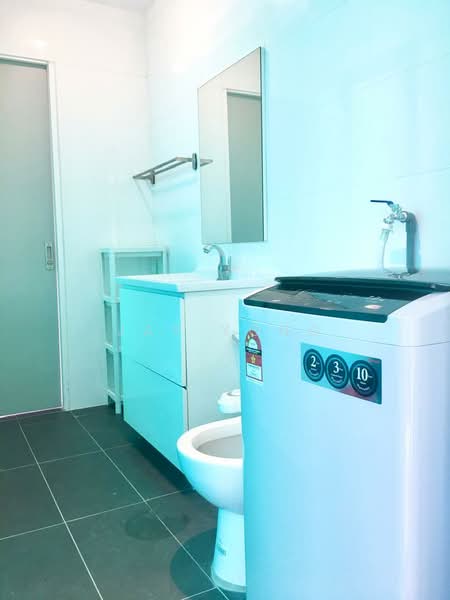 Service Residence for Rent at Halo Sunday @ Empire City - Jay Yong - Bathroom - PropertyGuru.com.my
