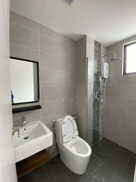 Service Residence for Rent at Far East - Tan Ru Xin - Bathroom - PropertyGuru.com.my