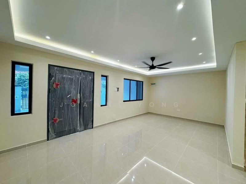 Rumah Teres 2 Tingkat untuk Dijual di Skudai (Johor) - Joanne Yong - Living Room - PropertyGuru.com.my