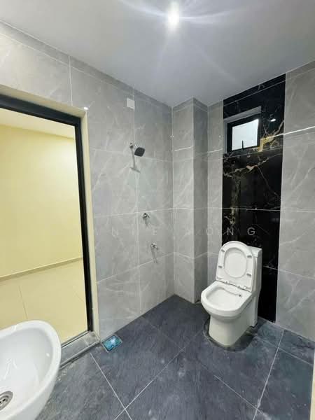 Rumah Teres 2 Tingkat untuk Dijual di Skudai (Johor) - Joanne Yong - Bathroom - PropertyGuru.com.my