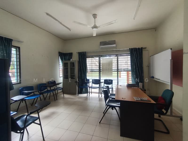 2-storey Terraced House for Sale in Denai Alam (Shah Alam) - Michelle Chong - Classroom - PropertyGuru.com.my