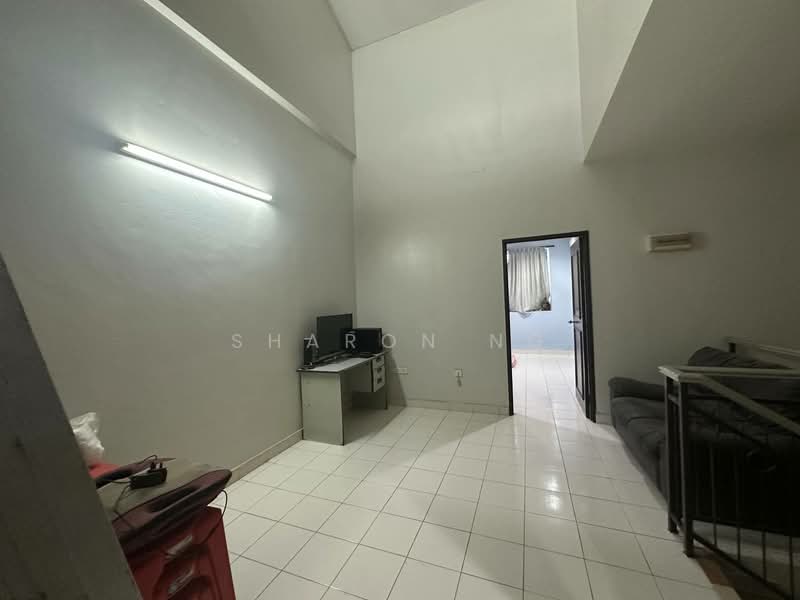 Rumah Teres 2 Tingkat untuk Dijual di Taman Skudai Indah (Skudai) - Sharon Ng - Living Room - PropertyGuru.com.my