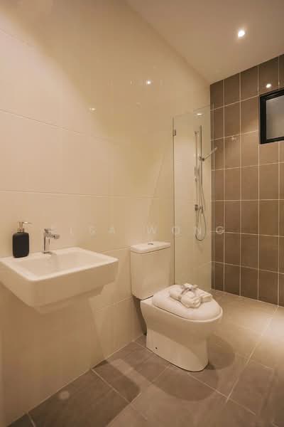 Service Residence for Sale at Paragon Residences @ Straits View - Elsa Wong - Bathroom - PropertyGuru.com.my