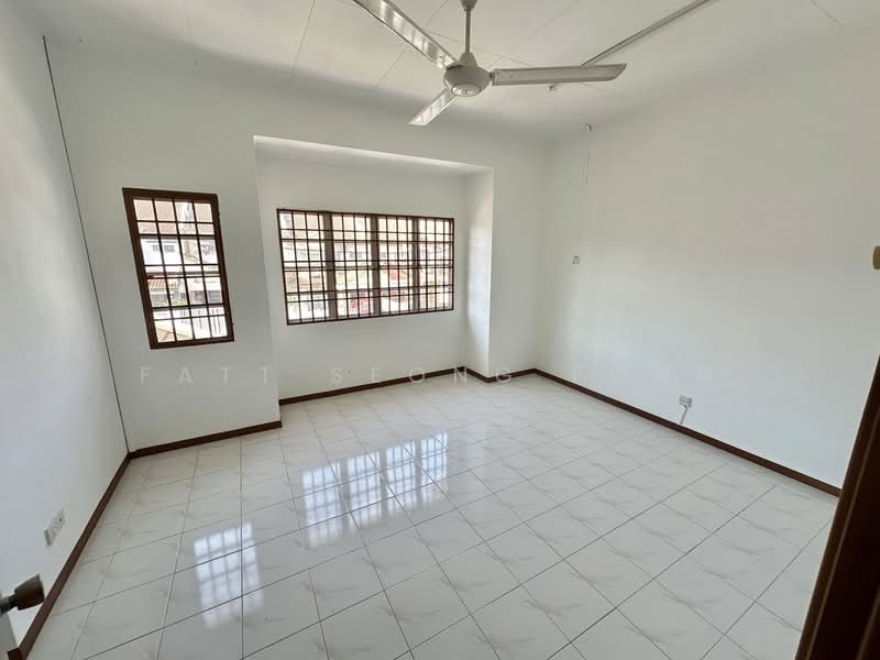 Rumah Teres 2 Tingkat untuk Dijual di Taman Kajang Perdana (Kajang) - FATT SEONG FONG - Room - PropertyGuru.com.my