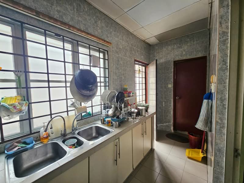 Rumah Teres 2 Tingkat untuk Dijual di Putra Heights (Subang Jaya) - Jason Ooi - Kitchen - PropertyGuru.com.my