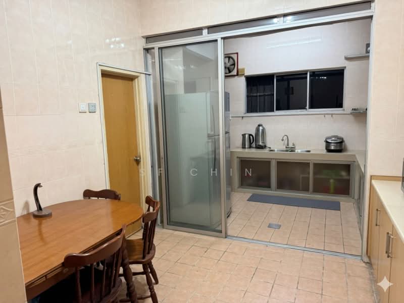 Terraced House for Sale in Bandar Puteri Puchong (Puchong) - SF Chin - Kitchen - PropertyGuru.com.my