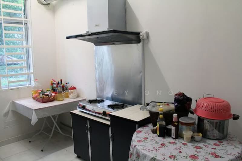 2.5-storey Terraced House for Rent in Taman Manggis Indah (Bukit Mertajam) - Shirley Ong - Kitchen - PropertyGuru.com.my