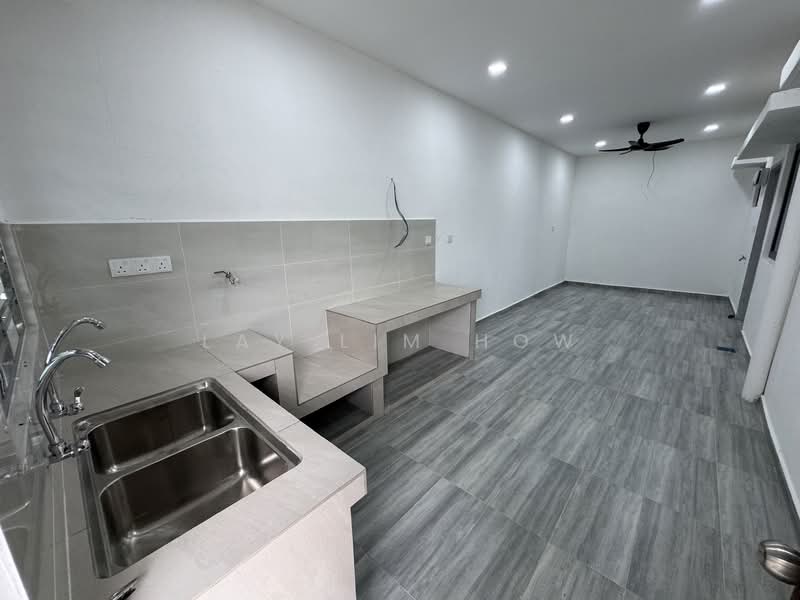 Rumah Berkembar untuk Dijual di Taman Rasa Sayang (Sitiawan) - Lay Lim How - PropertyGuru.com.my
