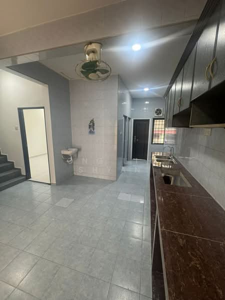 Rumah Teres 2 Tingkat untuk Dijual di Taman Saleng Baru (Kulai) - Ong Lih Shyan - Kitchen - PropertyGuru.com.my
